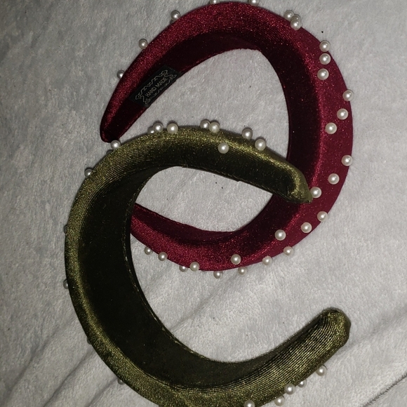 2 New Velvet & Pearl Padded Headbands - Picture 2 of 4